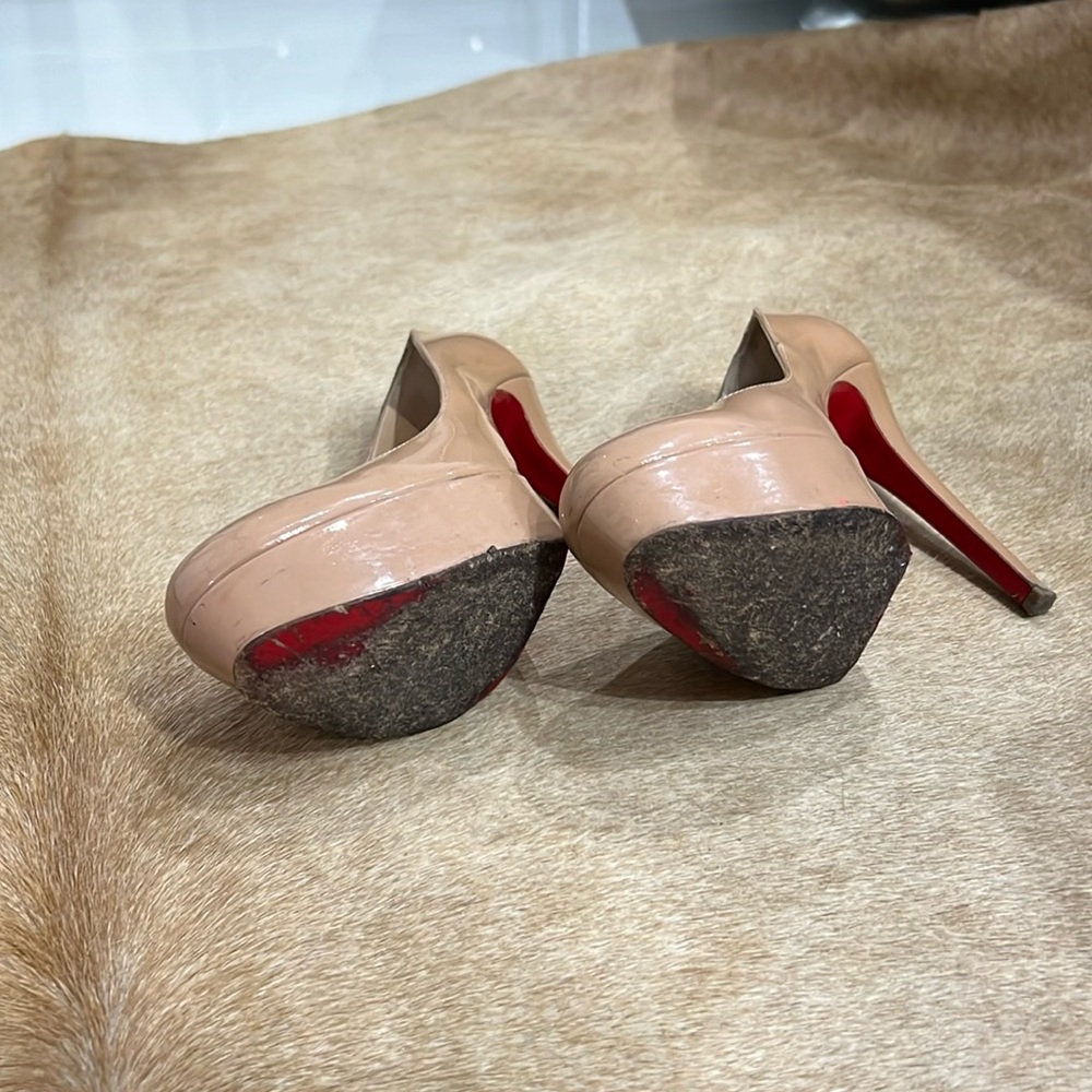 Christian louboutin bianca patent beige size 37 - Picture 7 of 7
